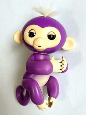 4/$20 Fingerlings Baby Monkey Mia  Interactive